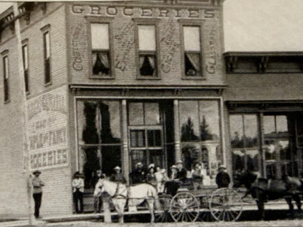historic grocery building in Rapid City where staple and spice market now sits
