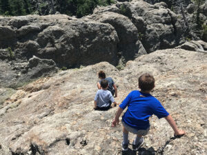 little devils tower trail boulder scramble 300x225