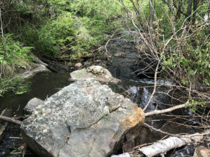 lovers leap creek and rocks 300x225