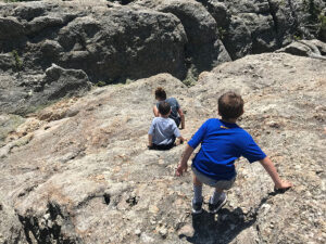 sunday gulch trail rock climb 300x225