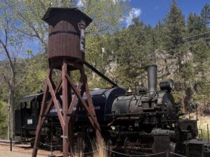 1880 train engine black 300x225