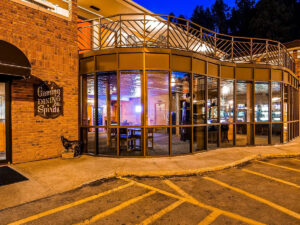 deadwood miners hotel restaurant outside night 300x225