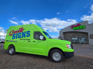 quik signs store front and vehicle 1 300x225
