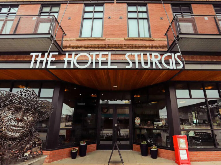 the hotel sturgis front door 768x576
