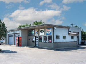 Al's D&I Repair Rapid City building outside