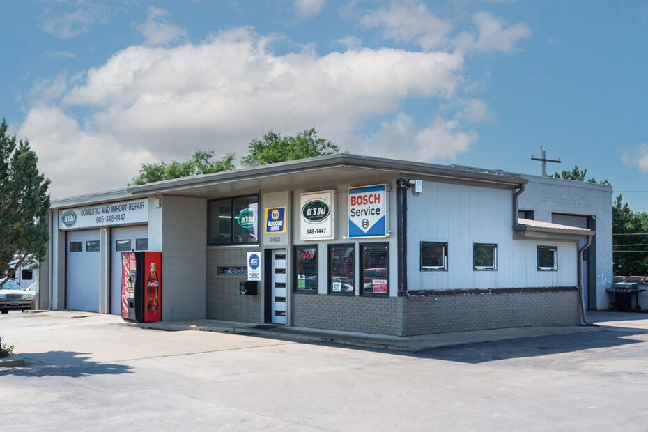 Al's D&I Repair Rapid City building outside