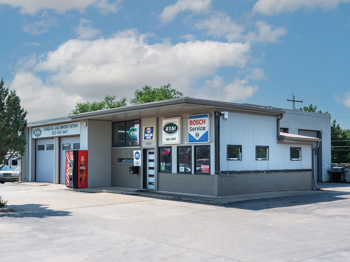 Al's D&I Repair Rapid City building outside
