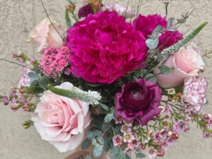 belle flower co pink bouquet 300x225