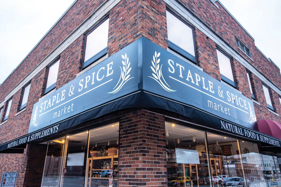 Staple and spice market front door