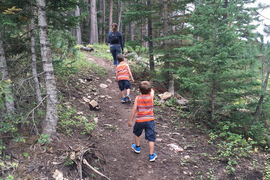 kids hiking
