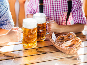 crow peak brewing oktoberfest 300x225
