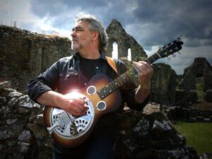 dan mahar guitarist 300x225