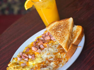 historic bullock hotel breakfast 300x225