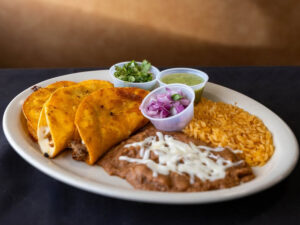 rancho los agaves hard shell tacos 300x225