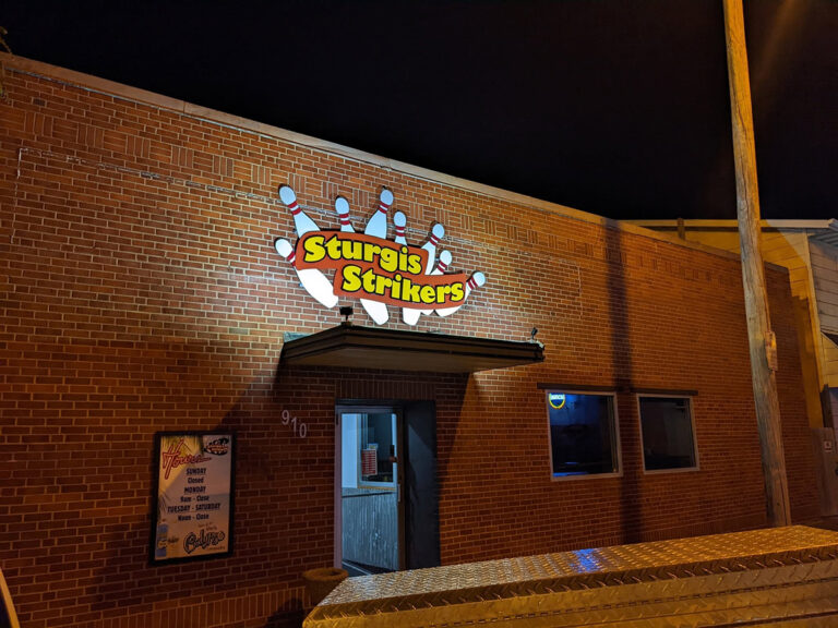 sturgis strikers outside 768x576