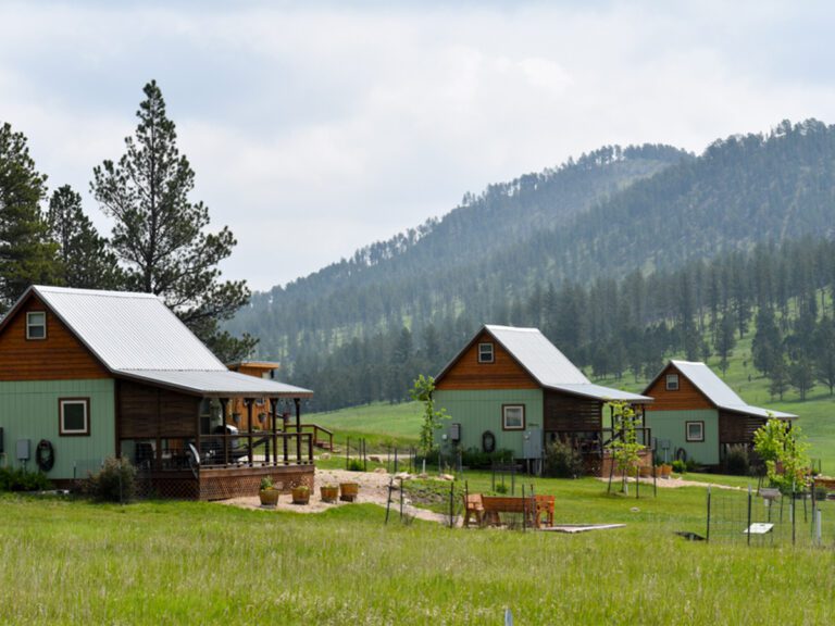 pleasant valley farm cabin view 1 768x576